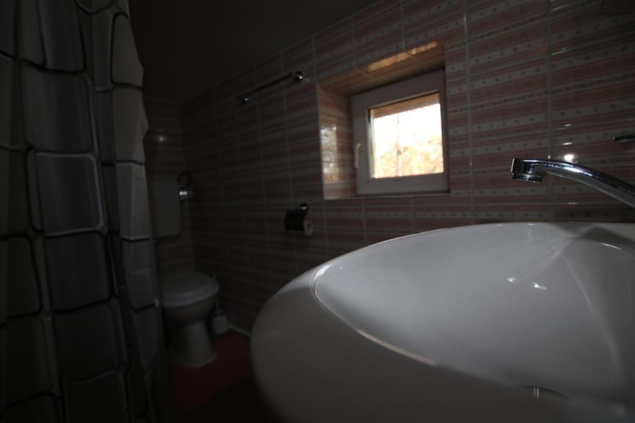 Duo Caffe Baneasa B&B